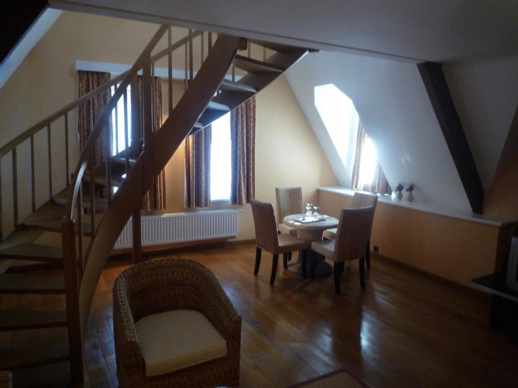 Le Chateau De Rendeux Room photo